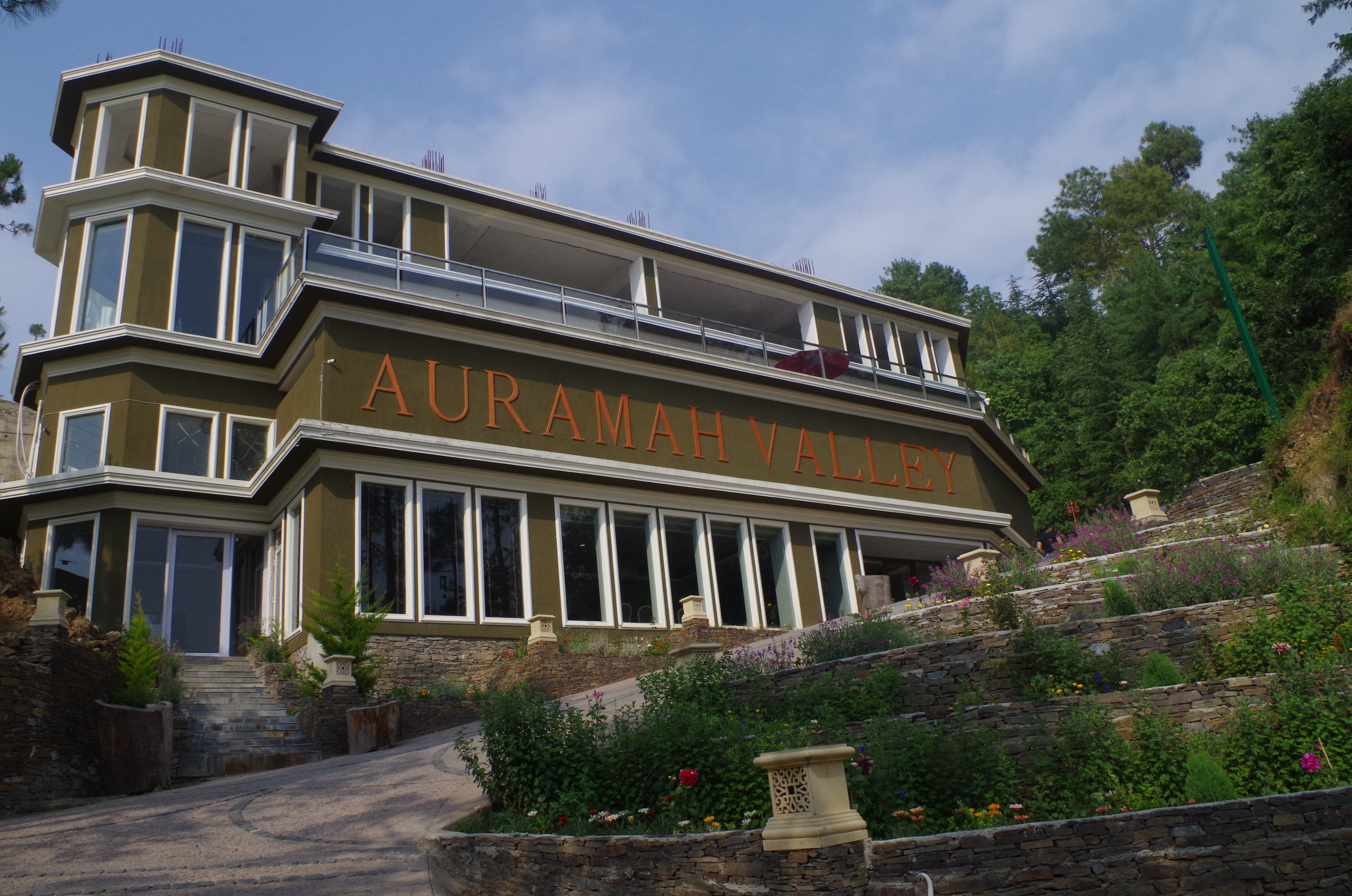 Auramah Valley Homes — premium cottages & apartments in Shimla